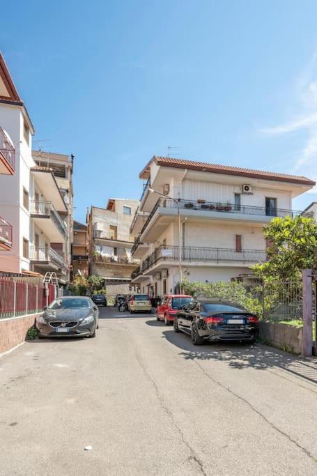Un Passo Dal Mare Due Dall'Etna Giardini Naxos Eksteriør billede